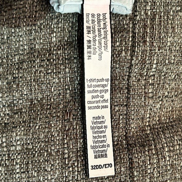 Victoria’s Secret t-shirt push up full coverage bra - Picture 5 of 5